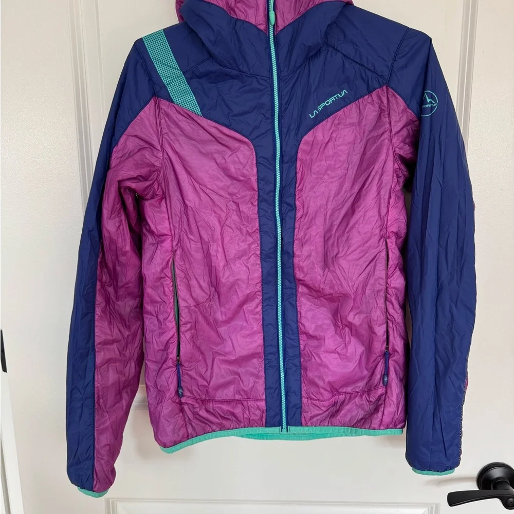 La Sportiva Womens Vibrant Purple and Navy Puffer Jacket - Picture 1 of 4